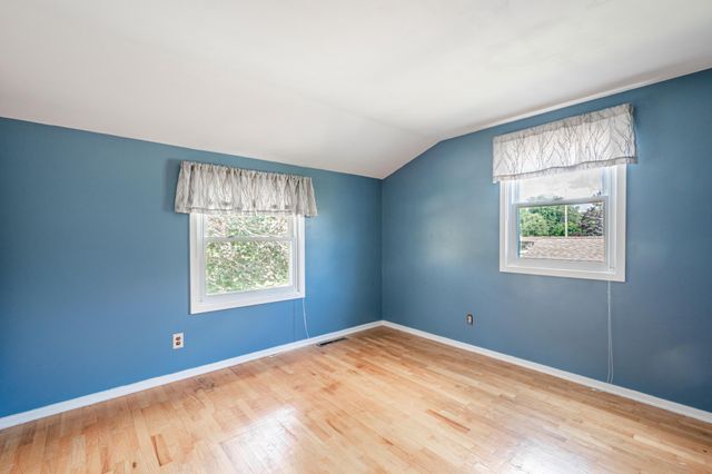 102 Lincolnwood Drive, Battle Creek, MI 49015