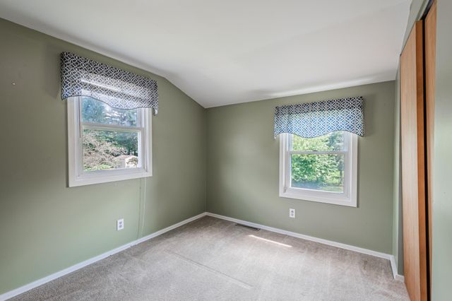 102 Lincolnwood Drive, Battle Creek, MI 49015
