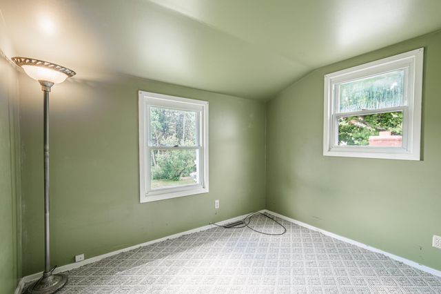 102 Lincolnwood Drive, Battle Creek, MI 49015