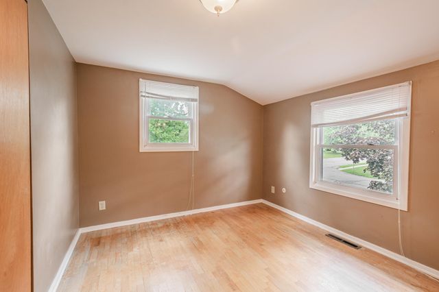 102 Lincolnwood Drive, Battle Creek, MI 49015