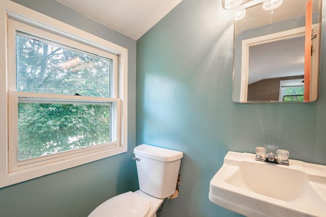 102 Lincolnwood Drive, Battle Creek, MI 49015