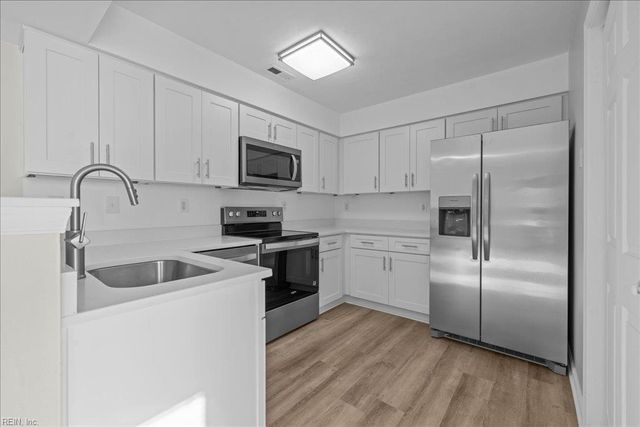 3610 Whitechapel ARCH, Chesapeake, VA 23321