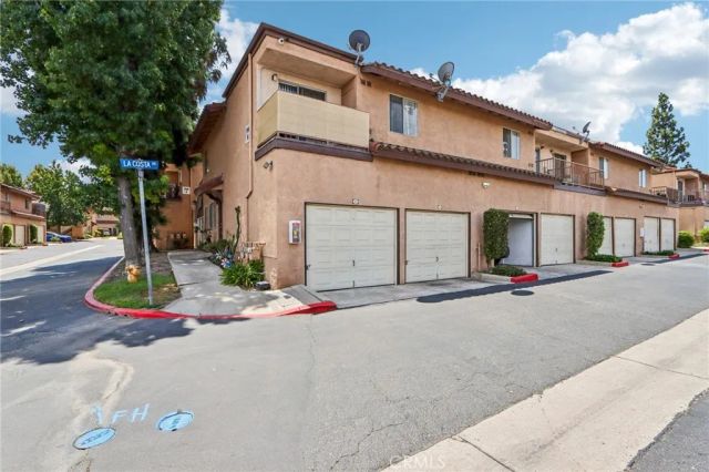 998 La Costa, Corona, CA 92879