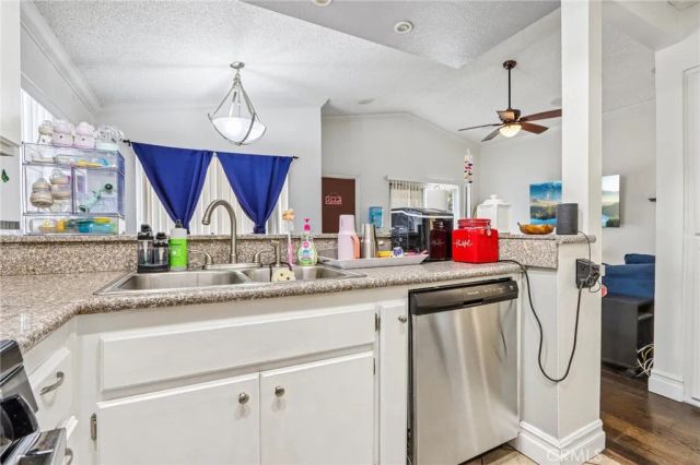 998 La Costa, Corona, CA 92879