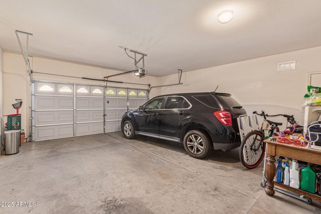 1193 W DESERT HOLLOW Drive, San Tan Valley, AZ 85143