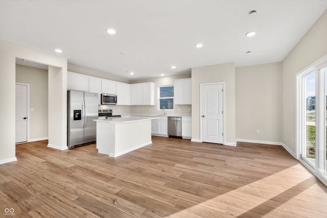 3894 Riverstone Drive, Whitestown, IN 46075