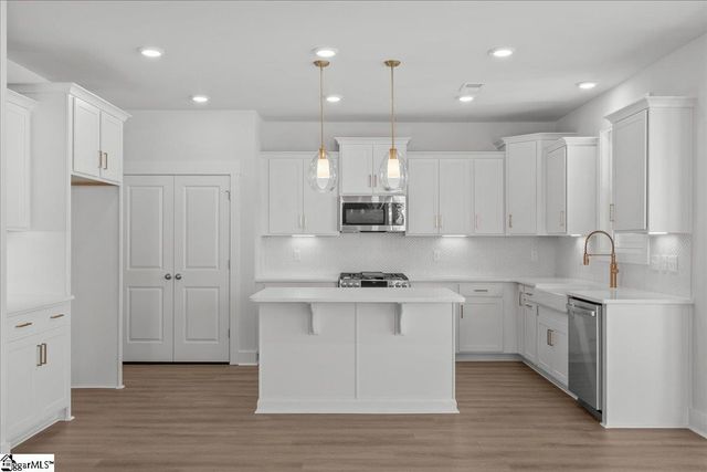 327 Florence Street, Spartanburg, SC 29303