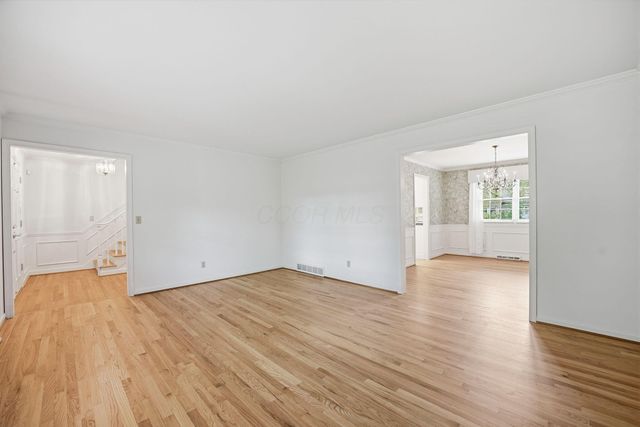 1955 Rosebery Drive, Upper Arlington, OH 43220