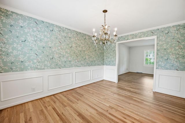 1955 Rosebery Drive, Upper Arlington, OH 43220
