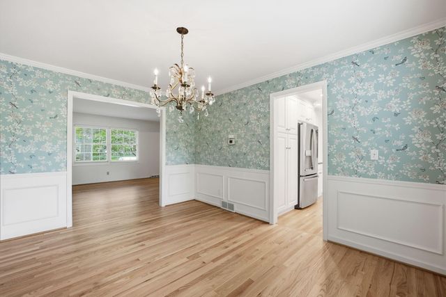 1955 Rosebery Drive, Upper Arlington, OH 43220