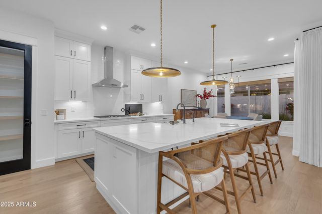 3690 E CANYON Way, Chandler, AZ 85249