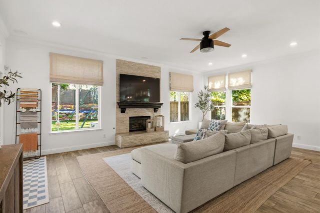 116 Gage Ct, El Dorado Hills, CA 95762