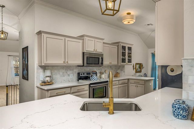 4817 SW Malcom Rd, Lawton, OK 73505