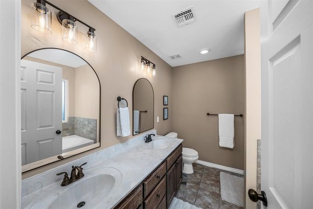 4817 SW Malcom Rd, Lawton, OK 73505