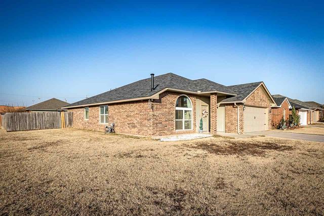 4817 SW Malcom Rd, Lawton, OK 73505