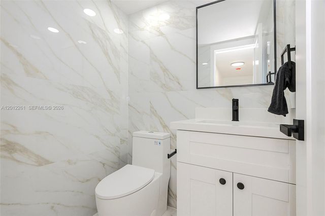 4010 Galt Ocean Dr 1207, Fort Lauderdale, FL 33308