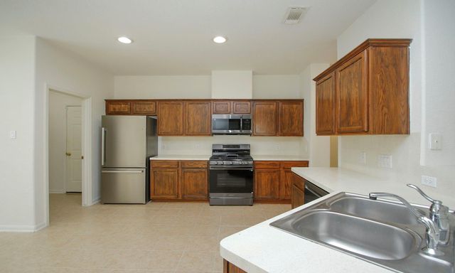 1414 Chandler Park Lane, Fresno, TX 77545