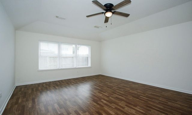 1414 Chandler Park Lane, Fresno, TX 77545