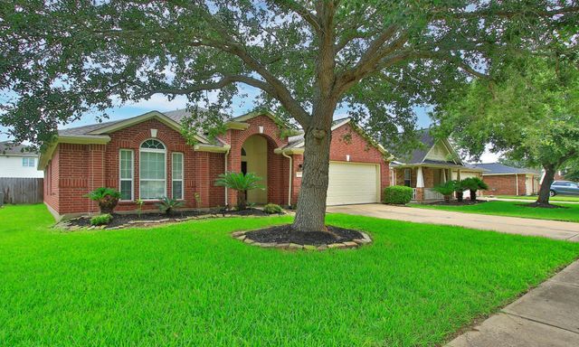 1414 Chandler Park Lane, Fresno, TX 77545