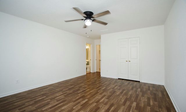1414 Chandler Park Lane, Fresno, TX 77545