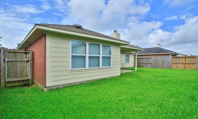 1414 Chandler Park Lane, Fresno, TX 77545