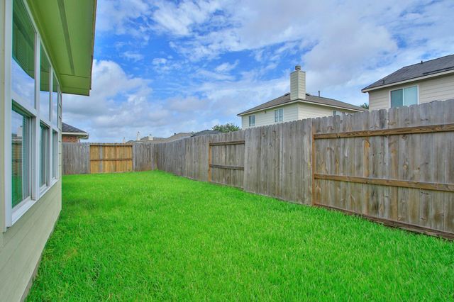 1414 Chandler Park Lane, Fresno, TX 77545