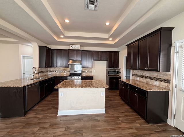 6027 Akin Song, San Antonio, TX 78261