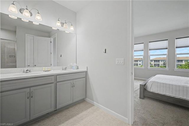 4713 Arboretum CIR 202, Naples, FL 34112