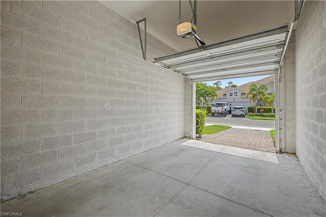 4713 Arboretum CIR 202, Naples, FL 34112