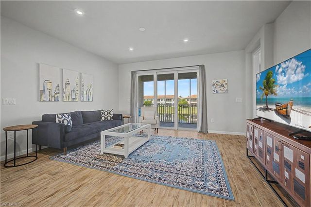 4713 Arboretum CIR 202, Naples, FL 34112
