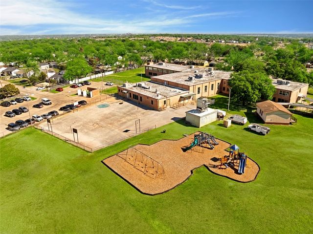 612 Highcrest Drive, Dallas, TX 75232