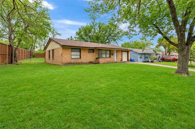 612 Highcrest Drive, Dallas, TX 75232