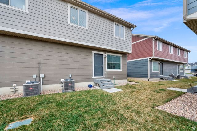 228 E HUMMINGBIRD CT, Saratoga Springs, UT 84045