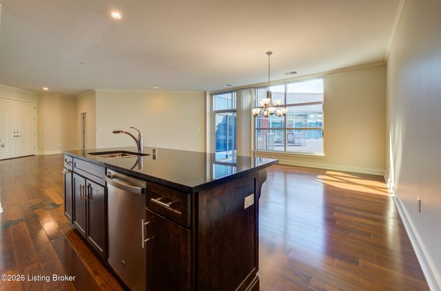 324 E Main St 503, Louisville, KY 40202