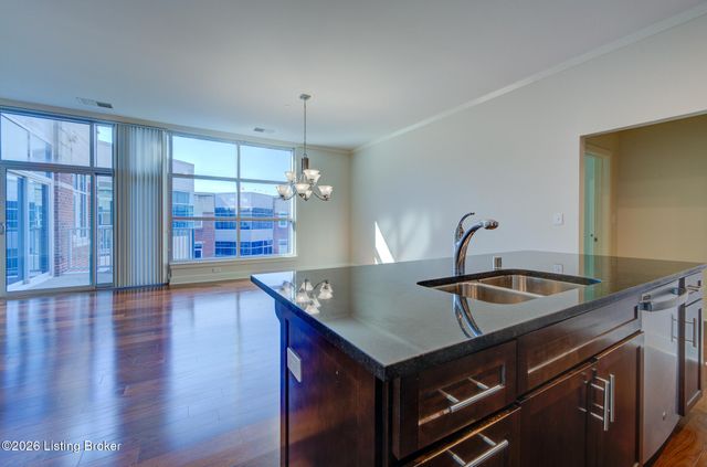 324 E Main St 503, Louisville, KY 40202