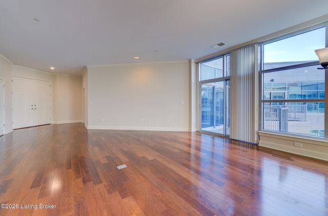 324 E Main St 503, Louisville, KY 40202