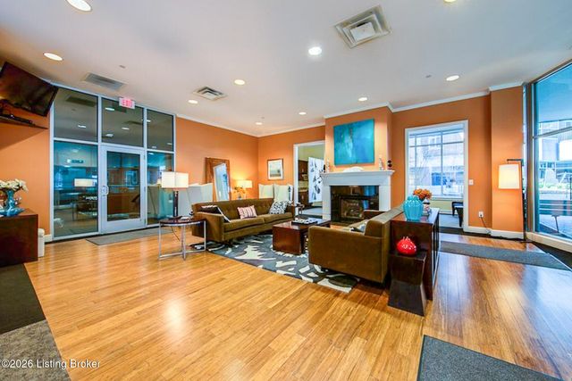 324 E Main St 503, Louisville, KY 40202