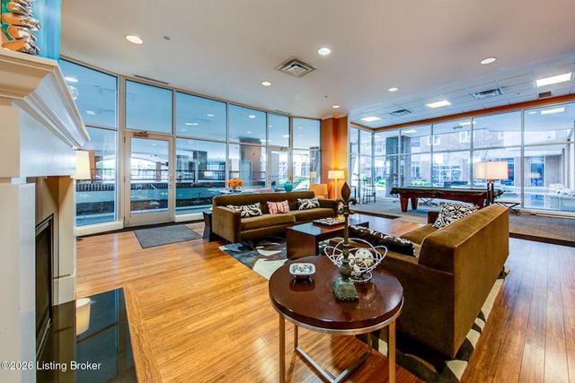 324 E Main St 503, Louisville, KY 40202