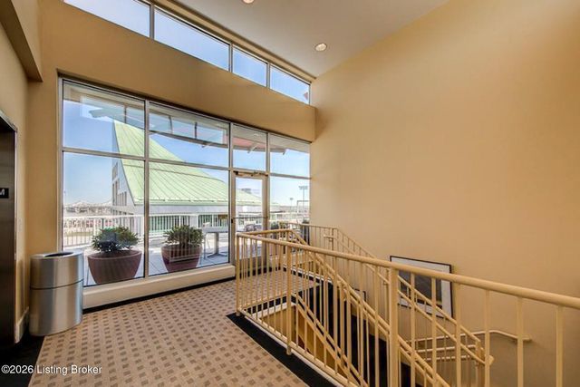 324 E Main St 503, Louisville, KY 40202