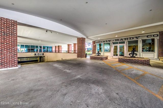 324 E Main St 503, Louisville, KY 40202