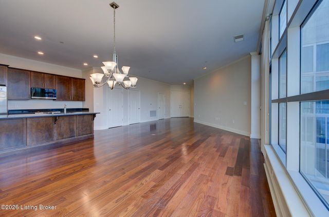 324 E Main St 503, Louisville, KY 40202