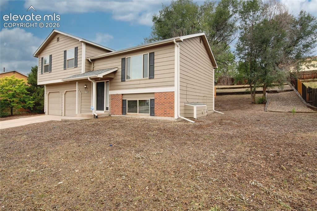 2135 Westmoreland Road, Colorado Springs, CO 80907 — photo 3