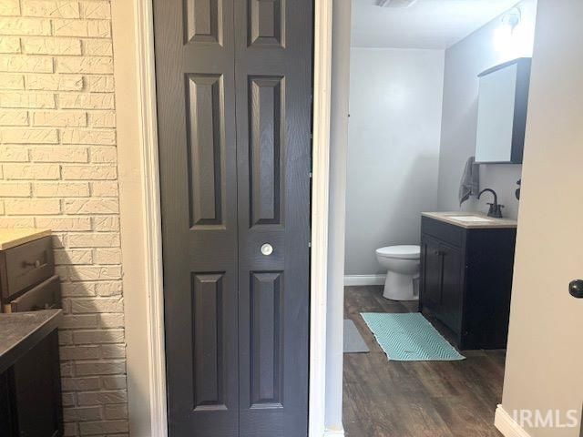 5555 Lakeside Drive, Newburgh, IN 47630