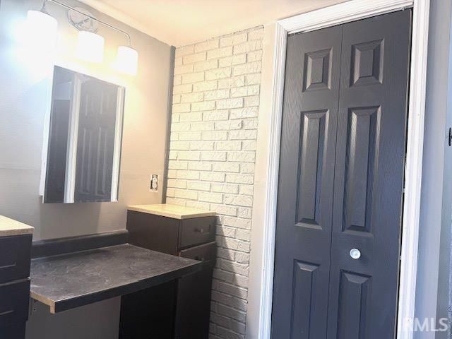 5555 Lakeside Drive, Newburgh, IN 47630