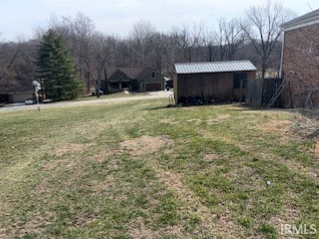 5555 Lakeside Drive, Newburgh, IN 47630