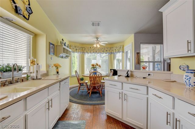 8213 Arch Bay Lane, Las Vegas, NV 89128