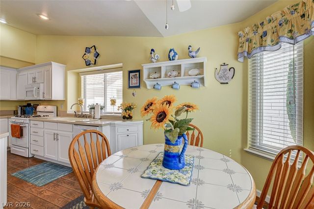 8213 Arch Bay Lane, Las Vegas, NV 89128