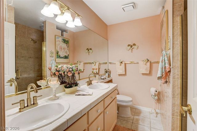 8213 Arch Bay Lane, Las Vegas, NV 89128