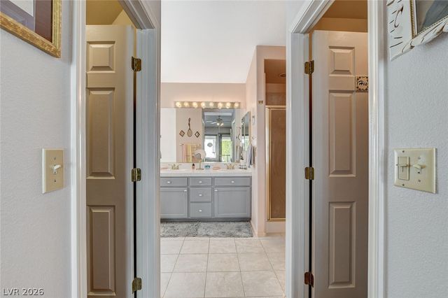 8213 Arch Bay Lane, Las Vegas, NV 89128