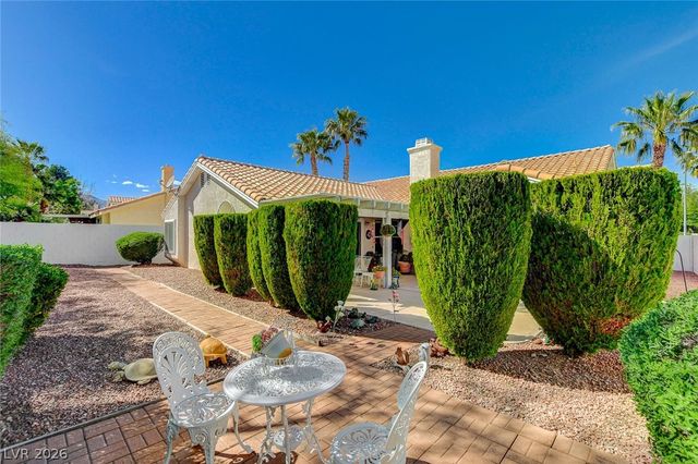 8213 Arch Bay Lane, Las Vegas, NV 89128